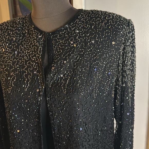 Vintage 100% Silk Beaded Cropped Long Sleeve Jacket SZ Small - Picture 2 of 8